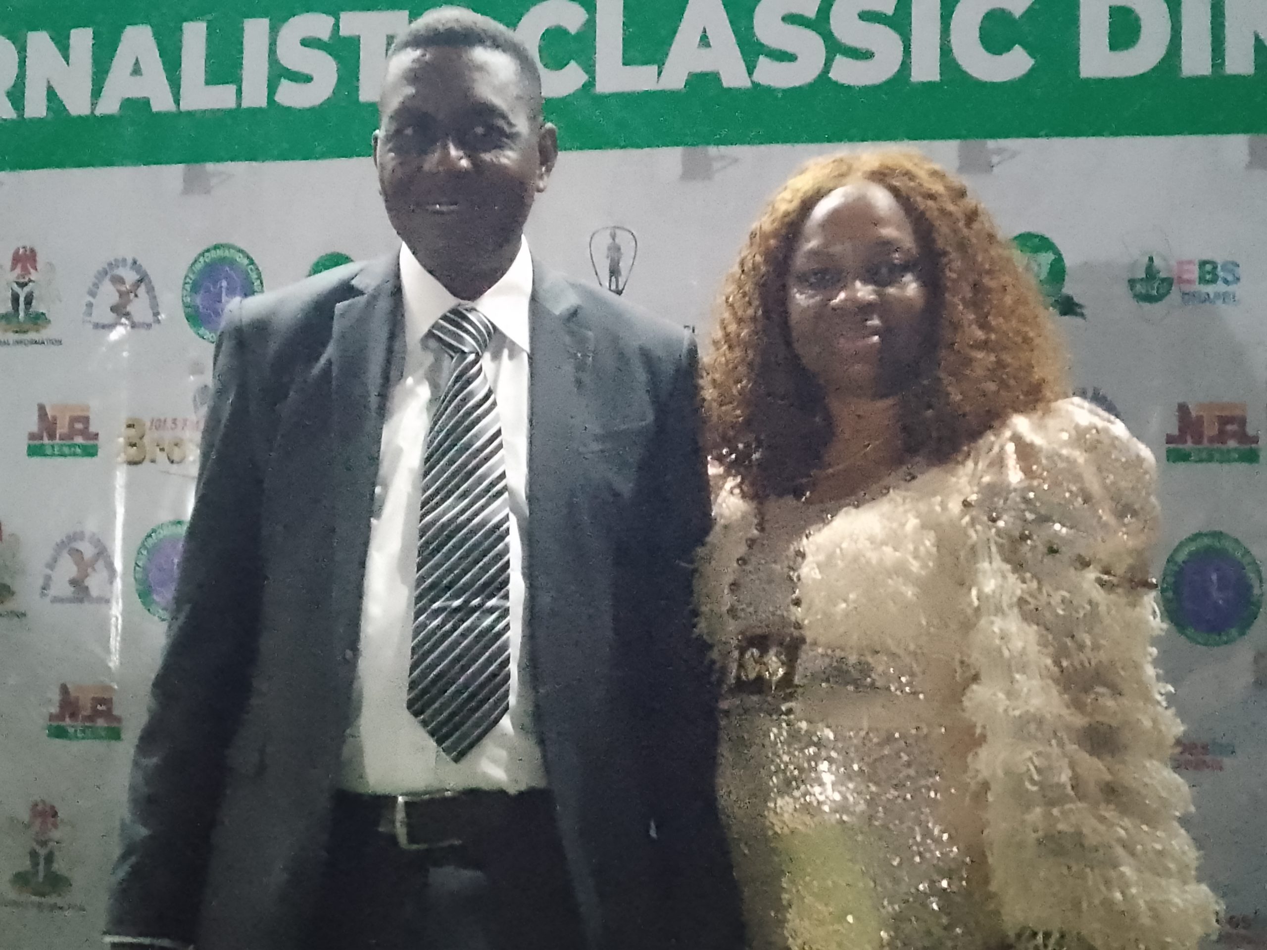 Rev. Sunny Akenbor, Wife, Graced NUJ Classic Dinner   …As Wife Prays For Practicing Journalists In Edo