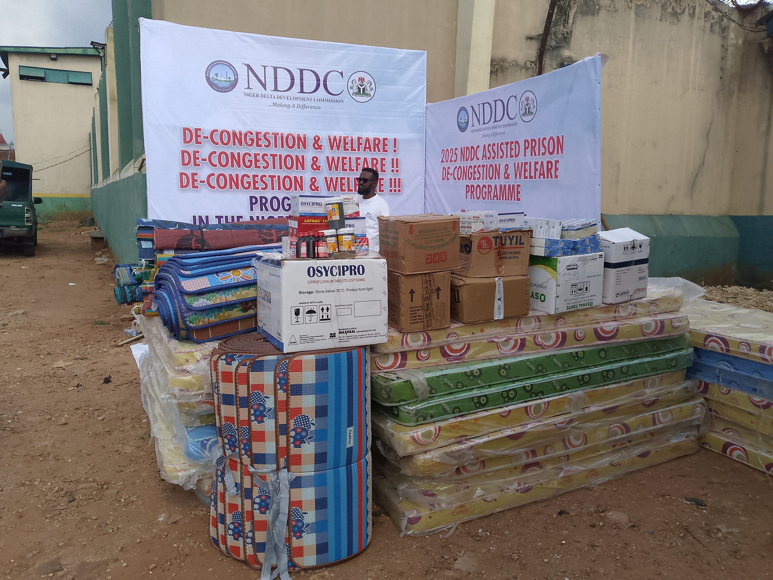 NDDC Distributes Relief Materials To Inmates In Correction Centre In Edo