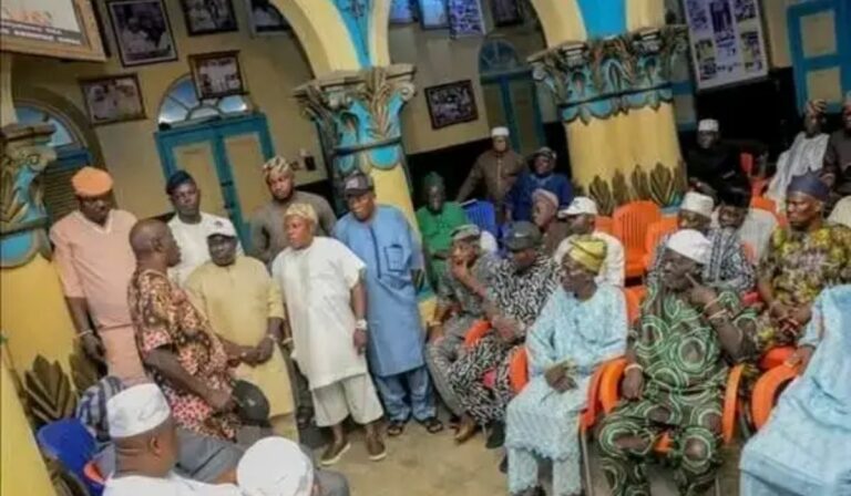 Six Lagos Chiefs In Hot Soup For Attending Labour Party Campaign